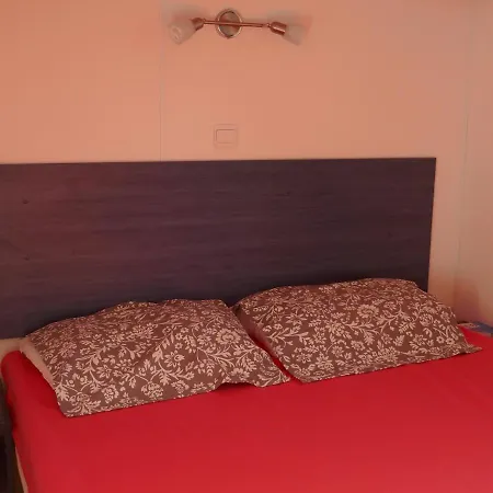 Campsite Camping Le Mas De Pierredon **** - Maeva Camping