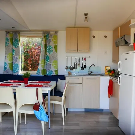 Camping Le Mas De Pierredon **** - Maeva Camping *